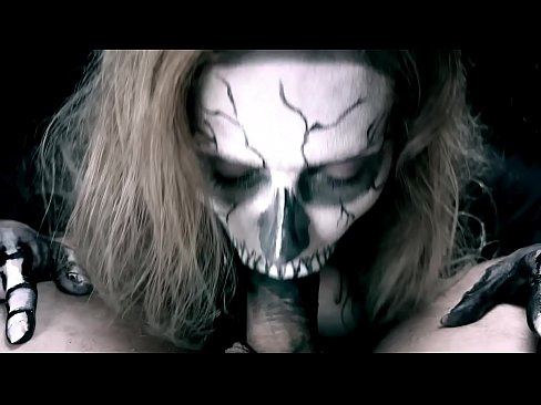 ❤️ Demoon meisie suig haan met haar swart mond en sluk cum. ❌ Seksvideo by porn af.kenhdammy.top ❤